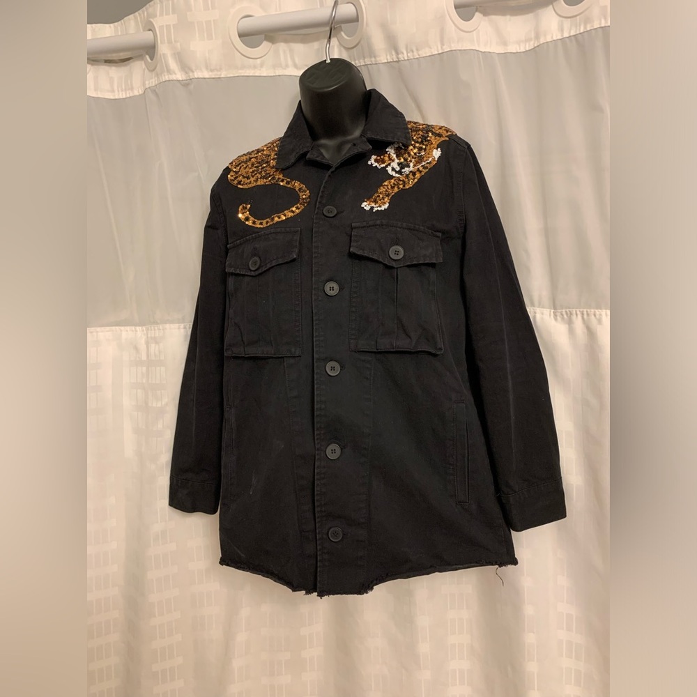 Tiger embroidered jean black jacket
